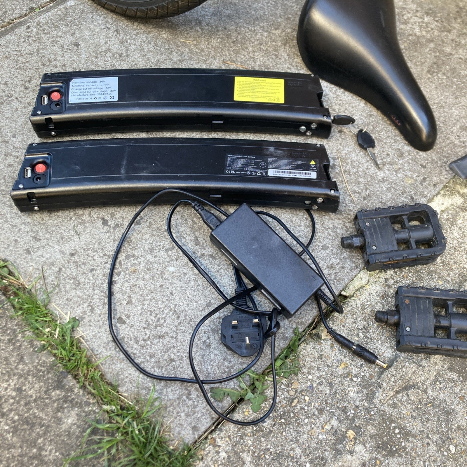 Carrera Crosscity 20in Folding Bike