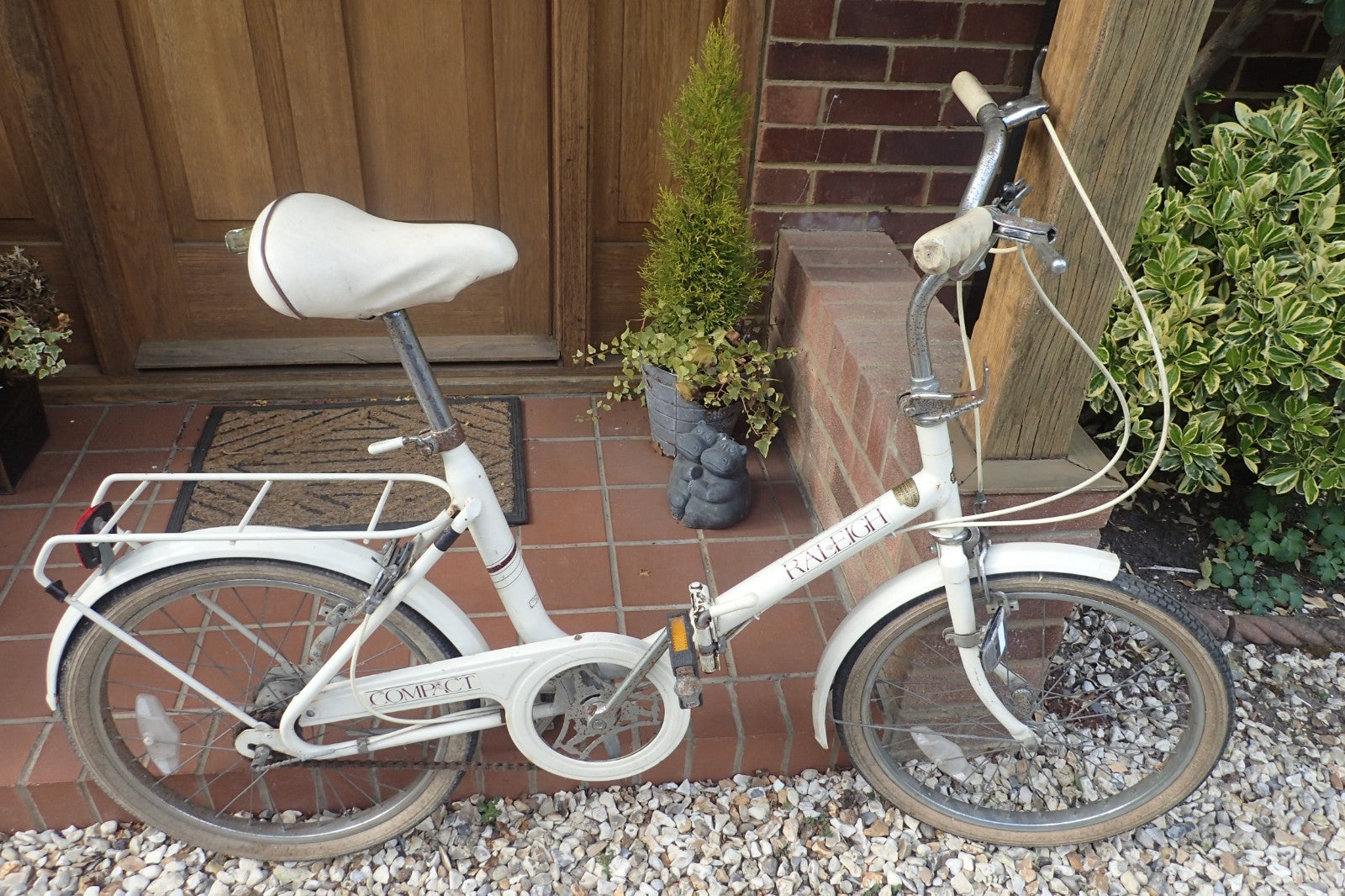 Raleigh Compact Vintage Folding Bike Bicycle Retro Cream White