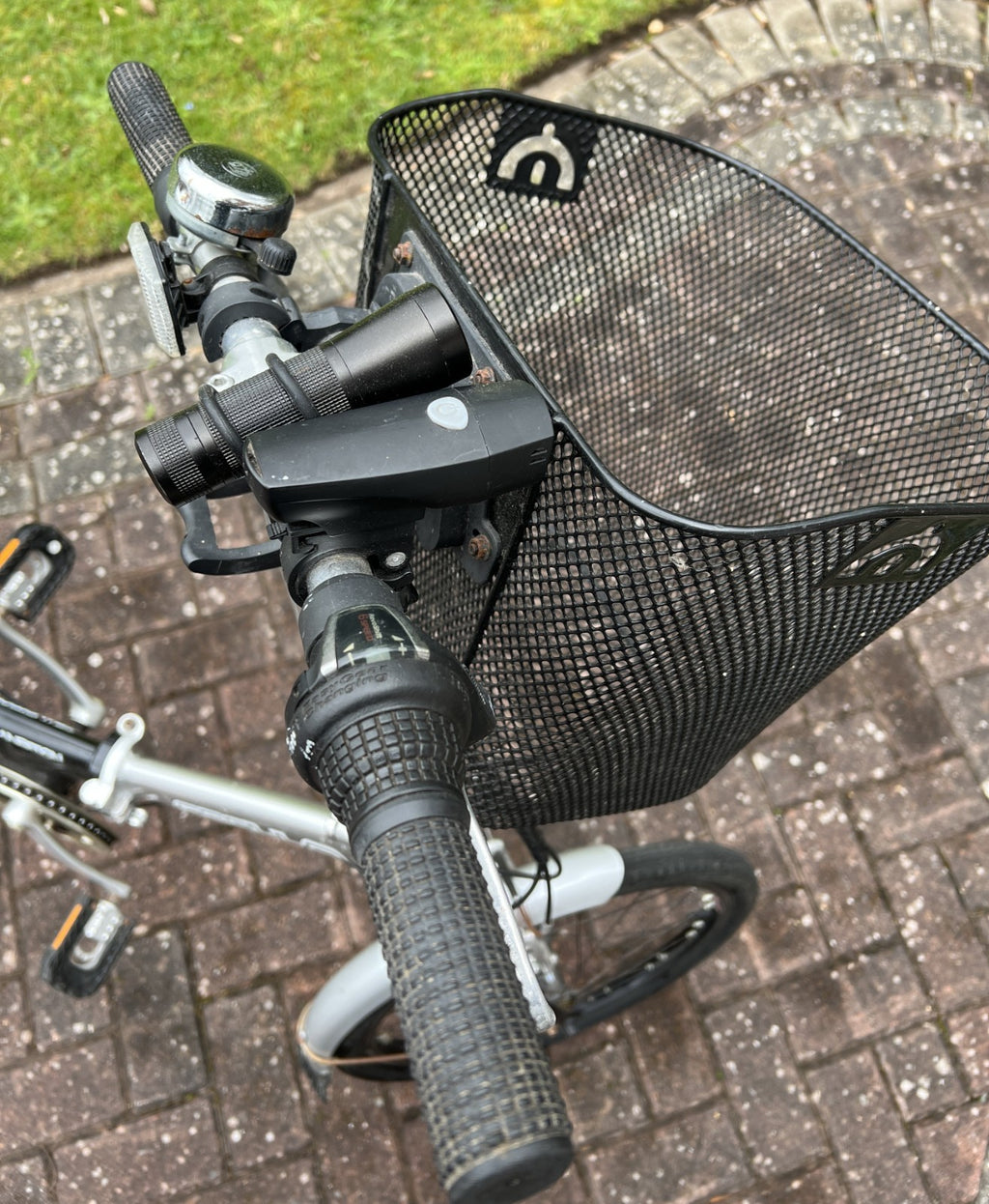 Apollo Transition Folding Bike.  20" Wheels.