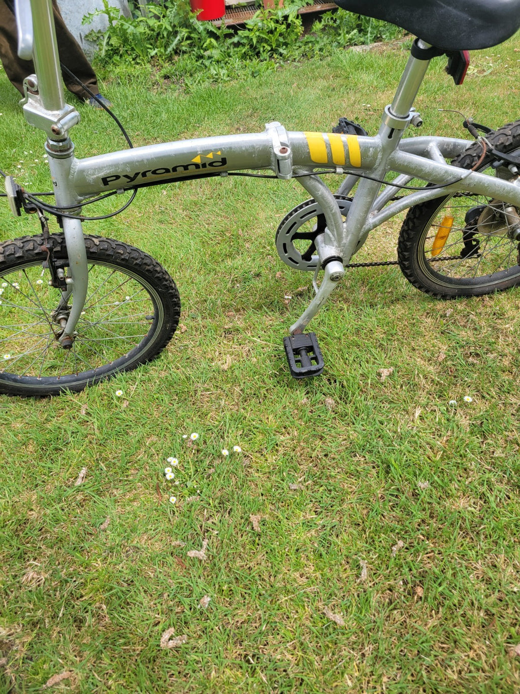 Pyramid Folding Bike Shimano SIS Gears Camping Caravan Shimano Bicycle