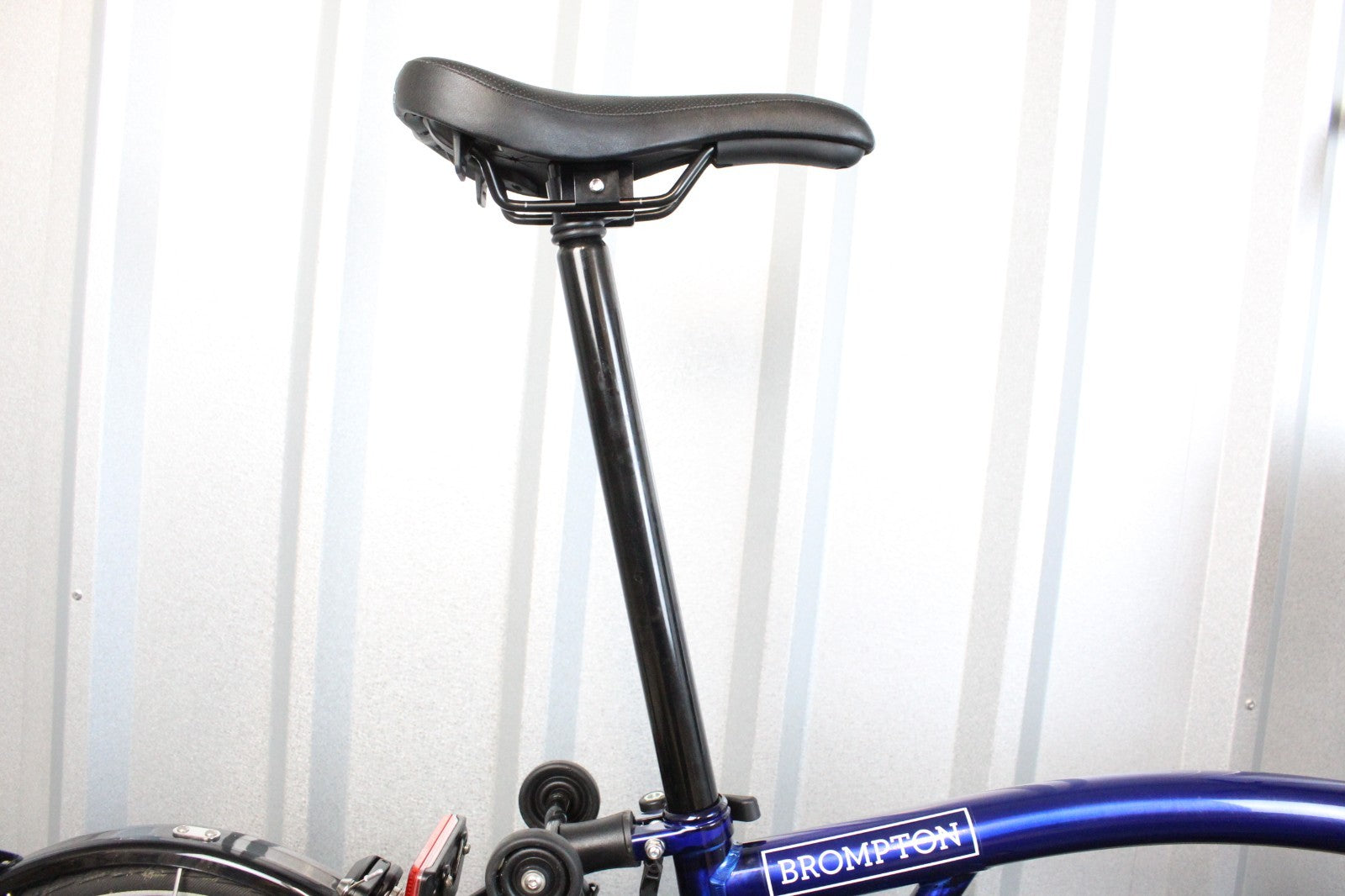 Brompton C-Line E 6 Speed Bolt Blue Lacquer - Lightly Used