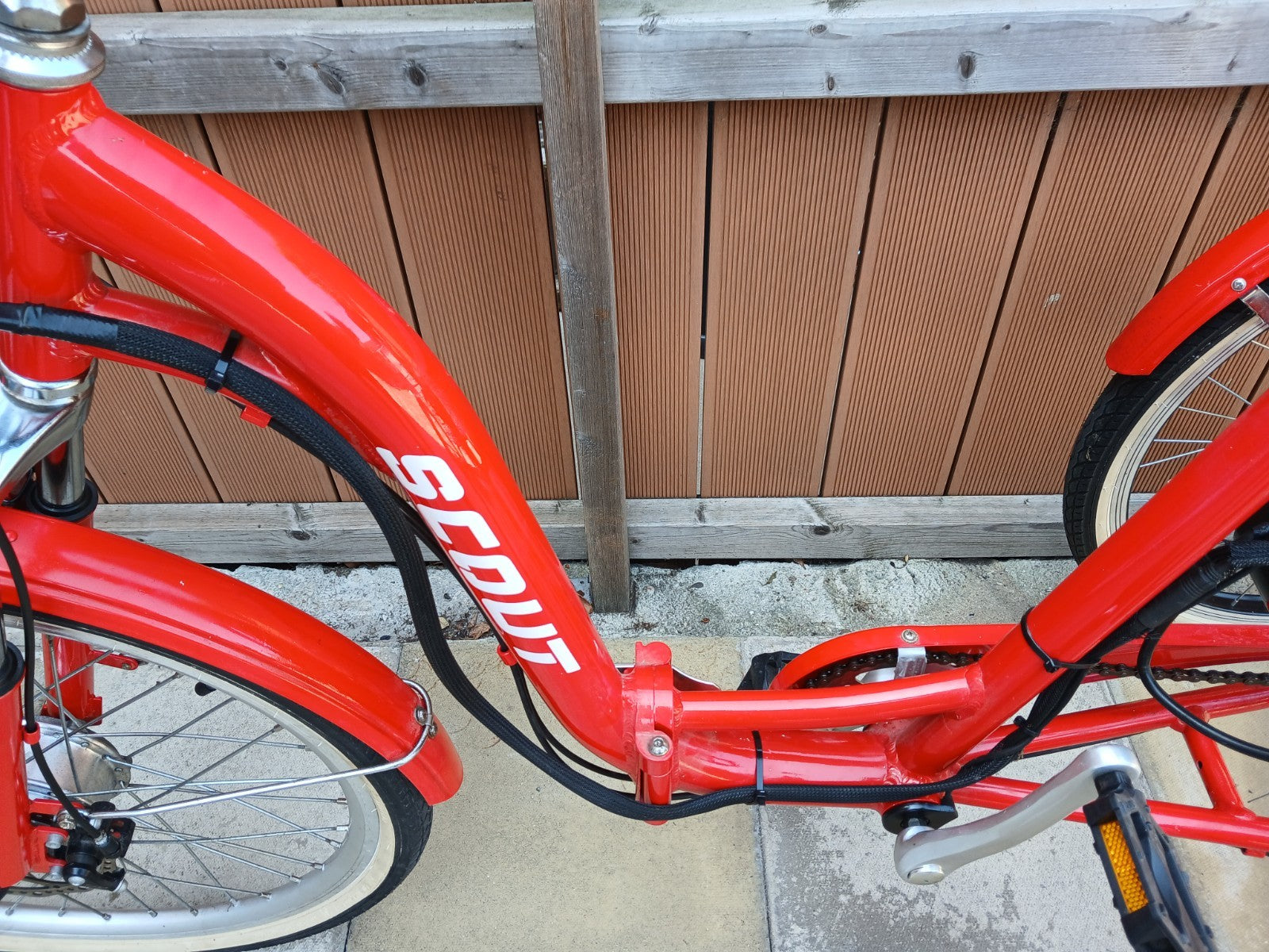 Scout Tricycle Folding 6-Speed Shimano 24" E Trike 3 Wheel Bicycle - In Red