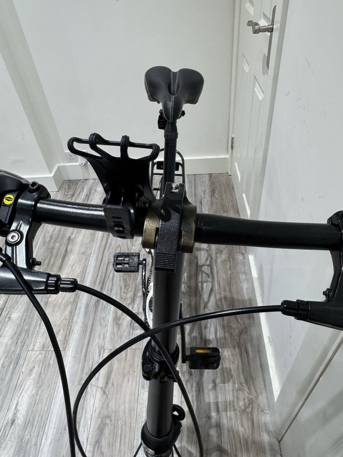Ecosmo 20 Inch Light Weight Alloy Folding City Bike In Excellent Condition