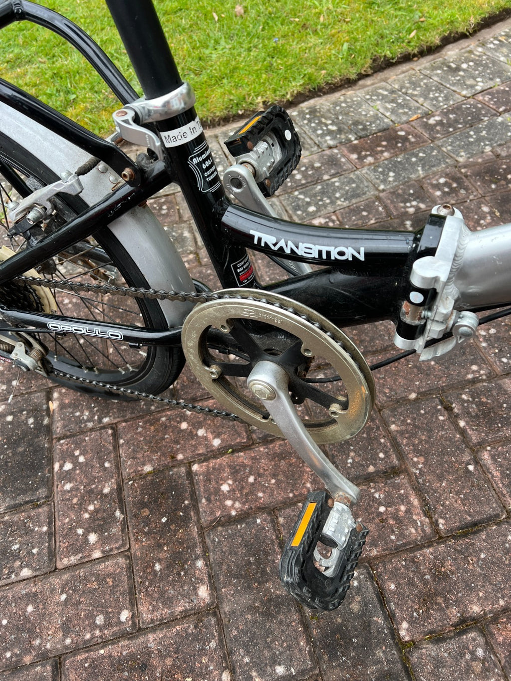 Apollo Transition Folding Bike.  20" Wheels.