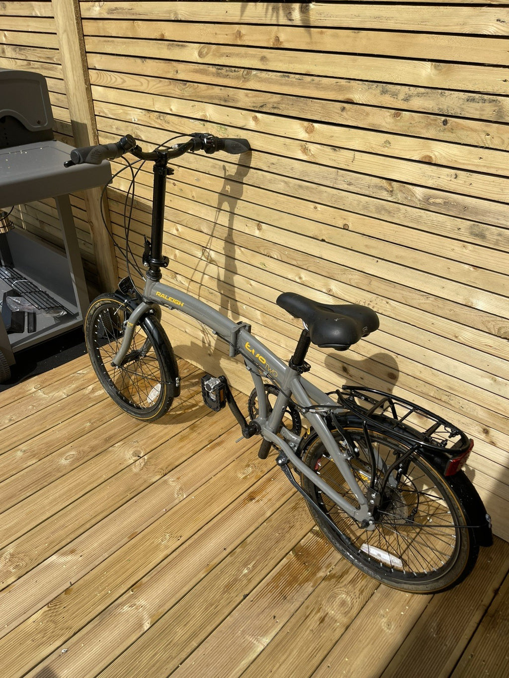 Raleigh Evo Two Folding Bike - Grey – Excellent Condition - Yellow decal