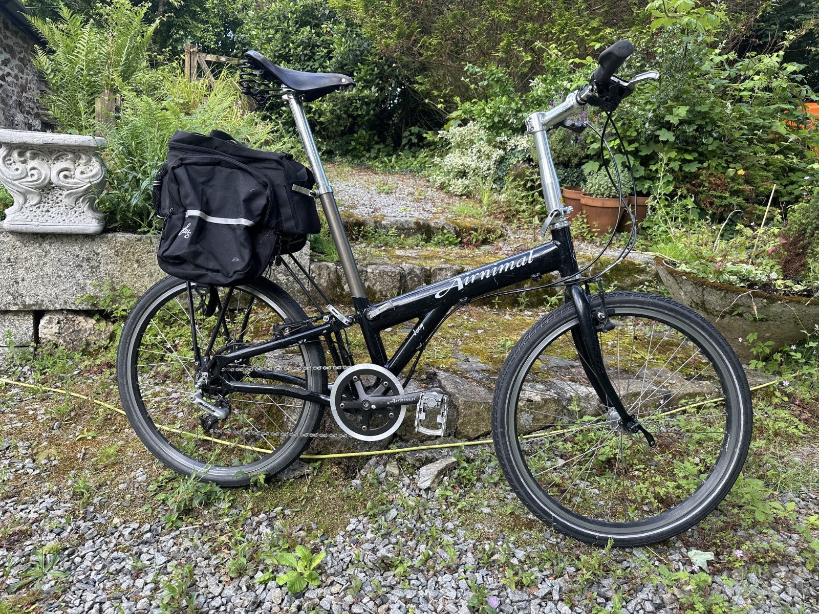 Airnimal Joey Folding Bike – Premium British Folding Bike