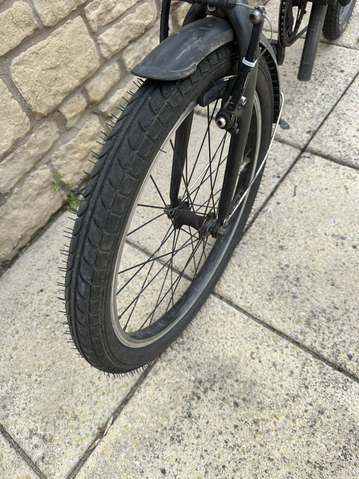 Dahon Vybe 20 Inch Folding Bike ideal commuter bike
