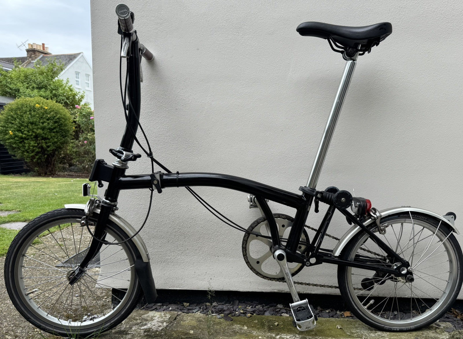 Brompton S2L 2 Speed Folding Bike Black - mudguards - Brooks grips - front block