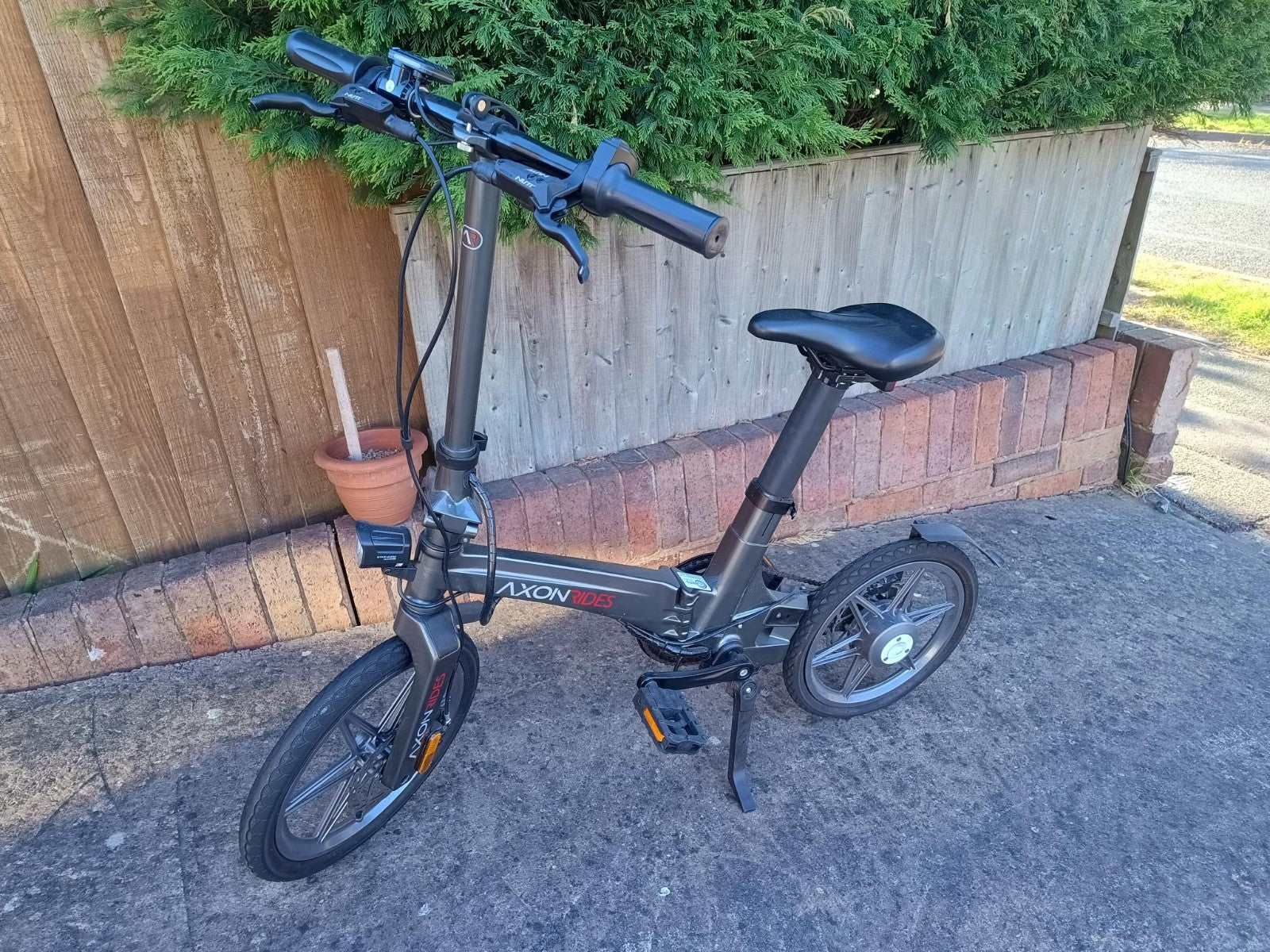 Foldable Bike Adult - OFFERS PLEASE - GREAT CONDITION - Great for Mororhome