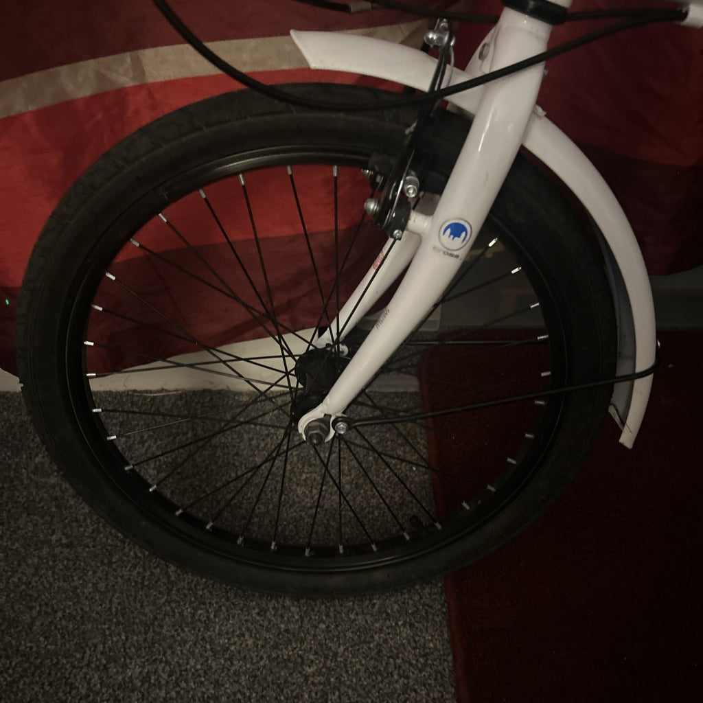 Cross CRF300 alloy folding bike 20in white colour