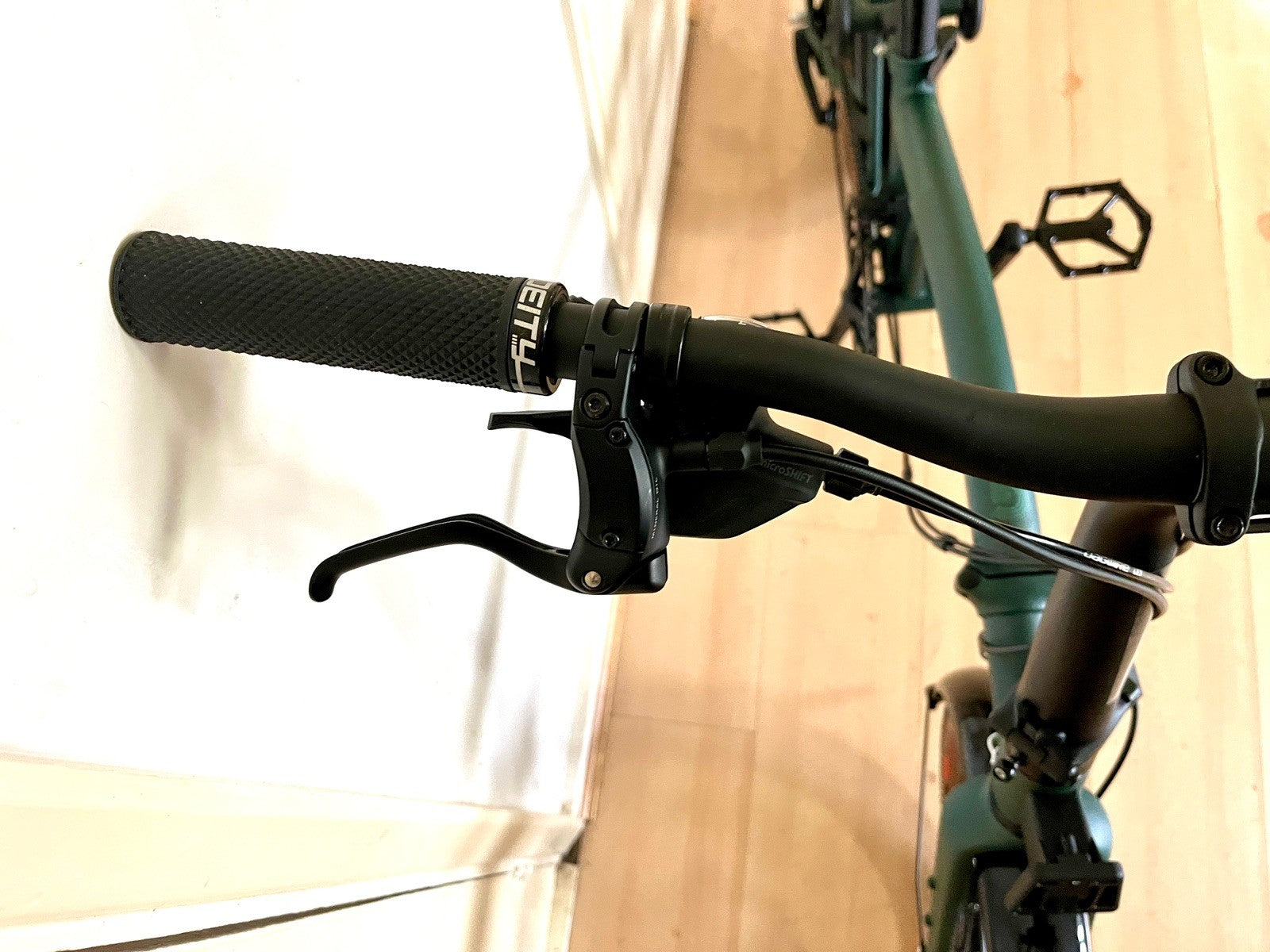 Brompton G Line, 8 speed w Roller Rack - Forest Green - L