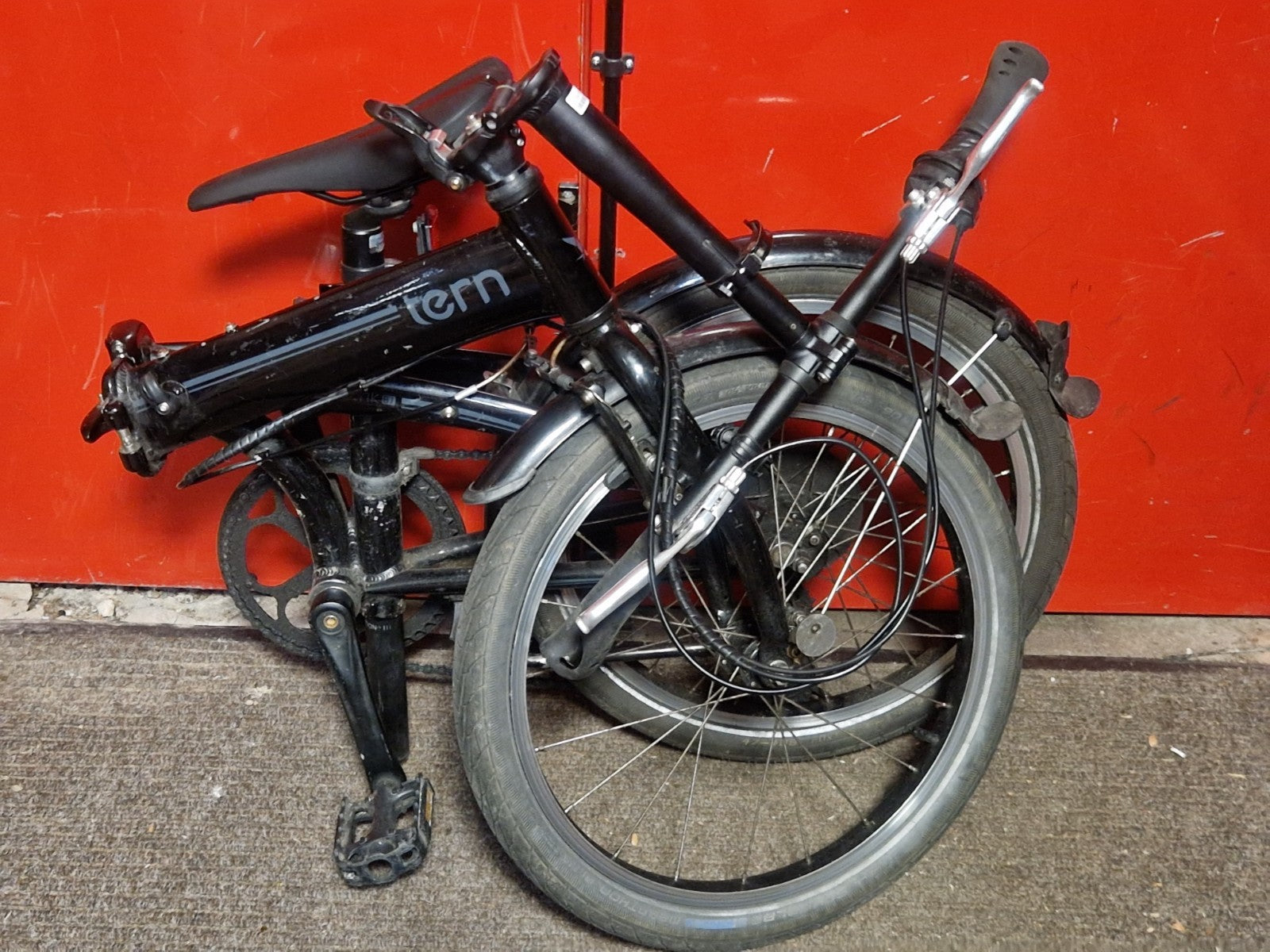 Tern Link B7 Folding Bike - Great for Public Transport - Compact Storage