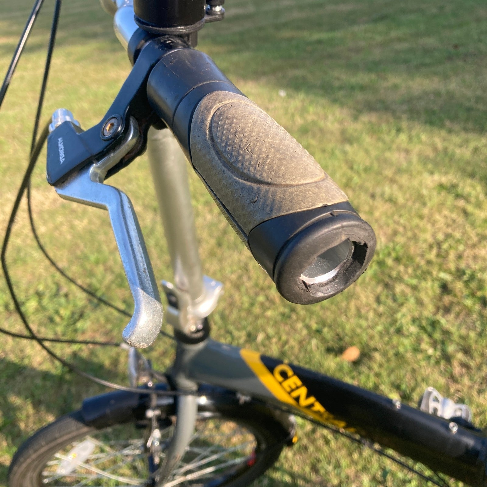 Compass Central Folding Bike 20in 7-speed RevoShift Shimano Gears - Alloy Frame