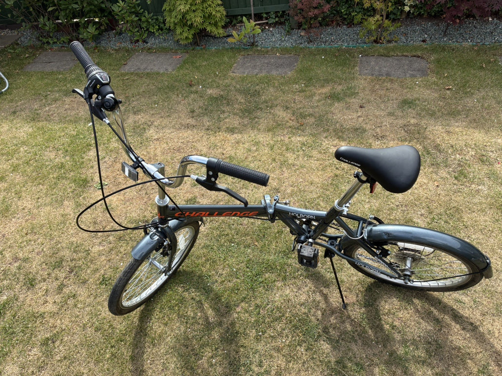 Challenge Holborn unisex folding bike.