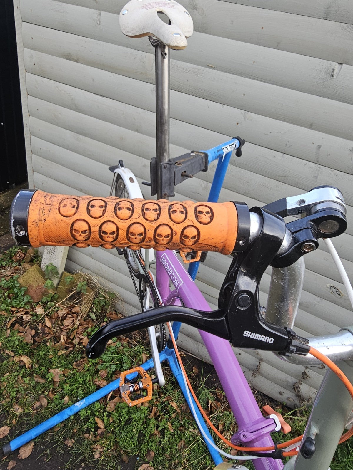 Bespoke Brompton S3L - titanium seatpost, Brooks saddle, unique colours and more