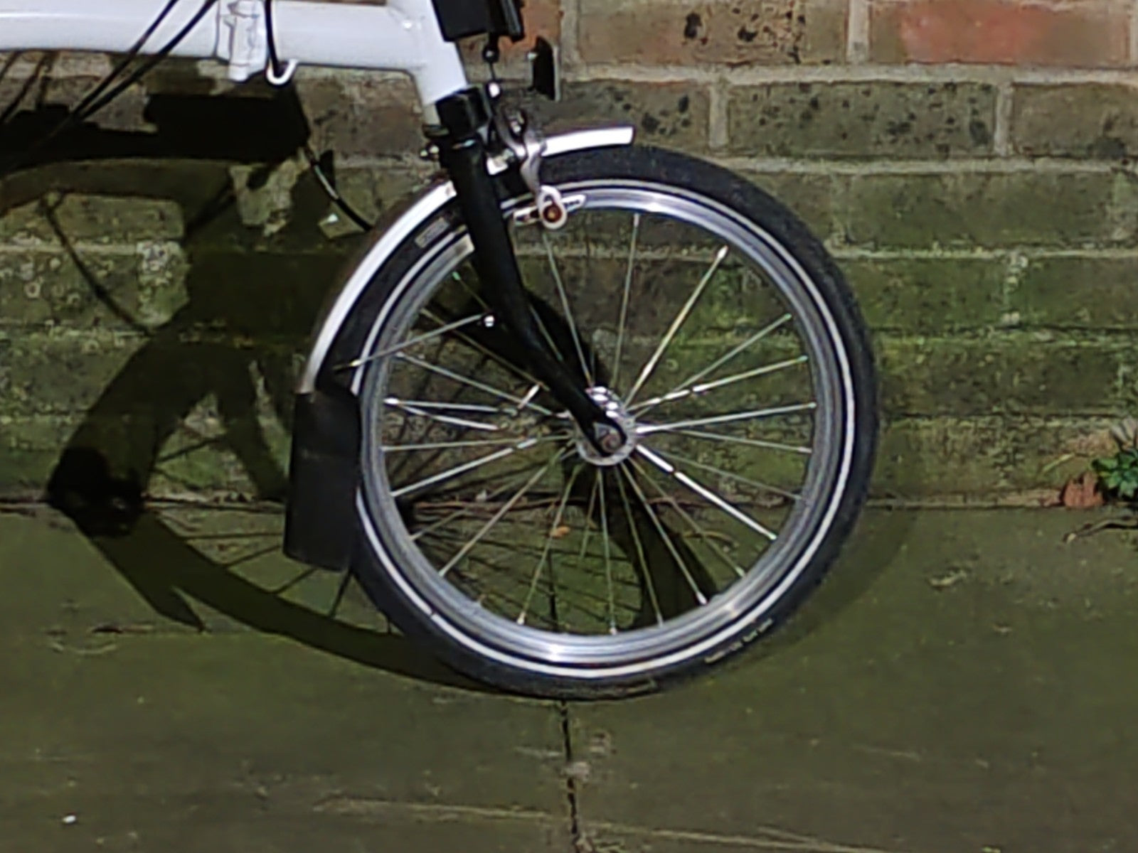 Brompton H3L White 3 Speed Folding Bike High Bar Serviced
