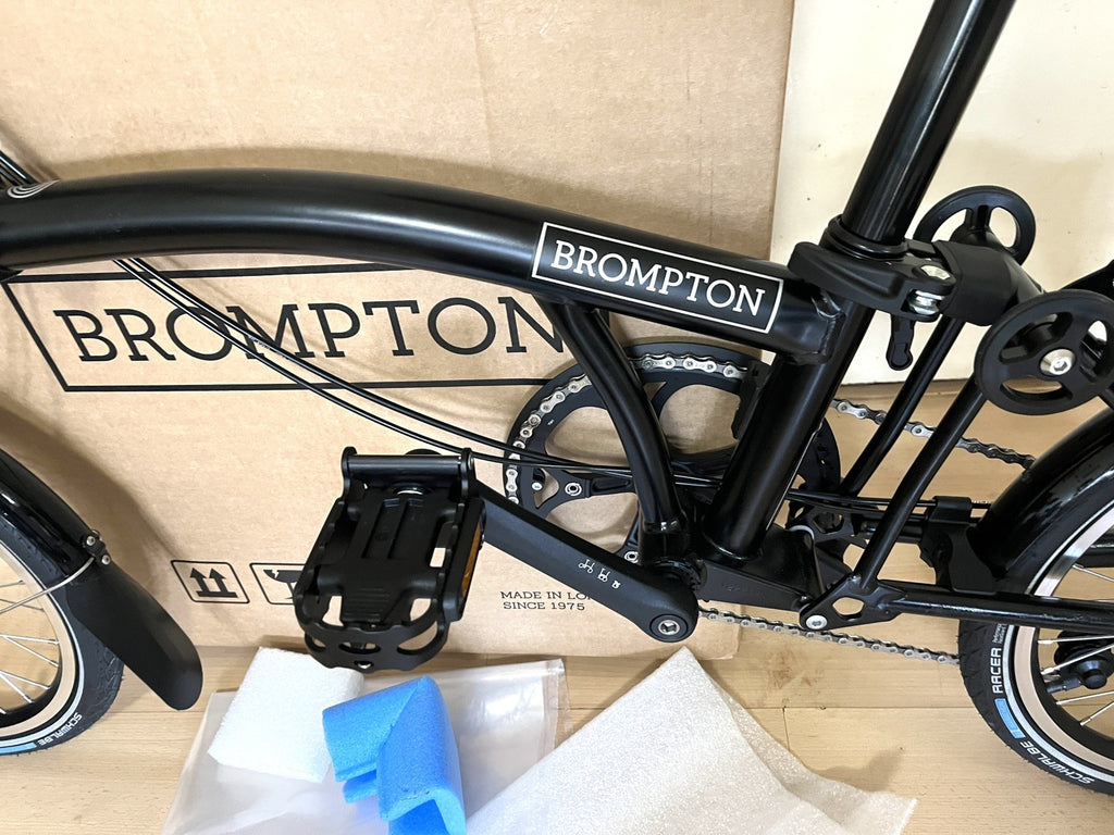 Brompton C Line, 2026 4 Speed Black, Black Ed, Mid bar NEW
