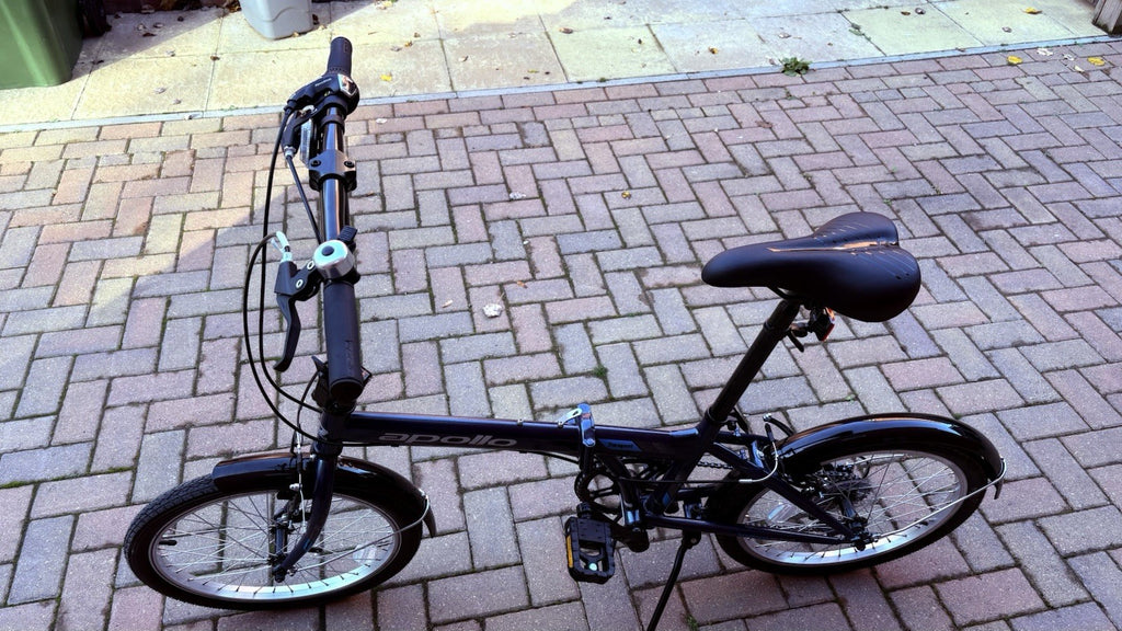 Apollo TranSport 20in Folding Bike Blue/Black Mudguards Reflectors V-Brakes