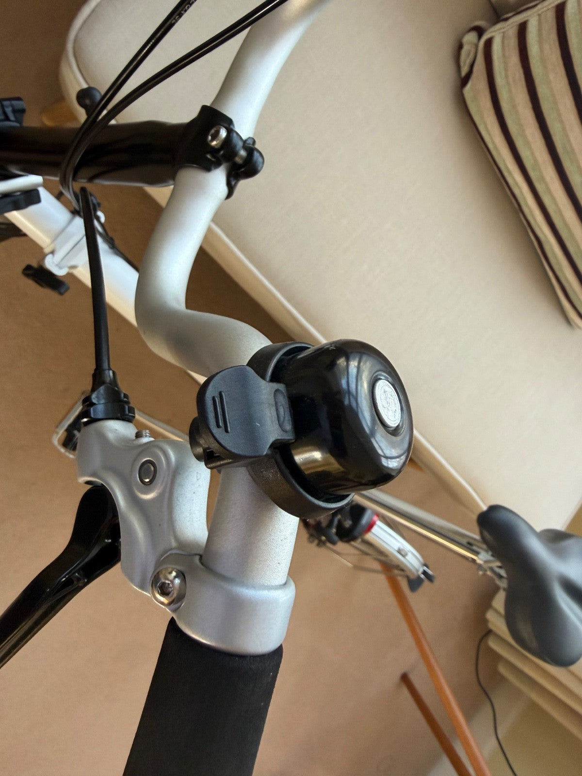 Brompton M3L used only on a handful of occasions, mint condition..