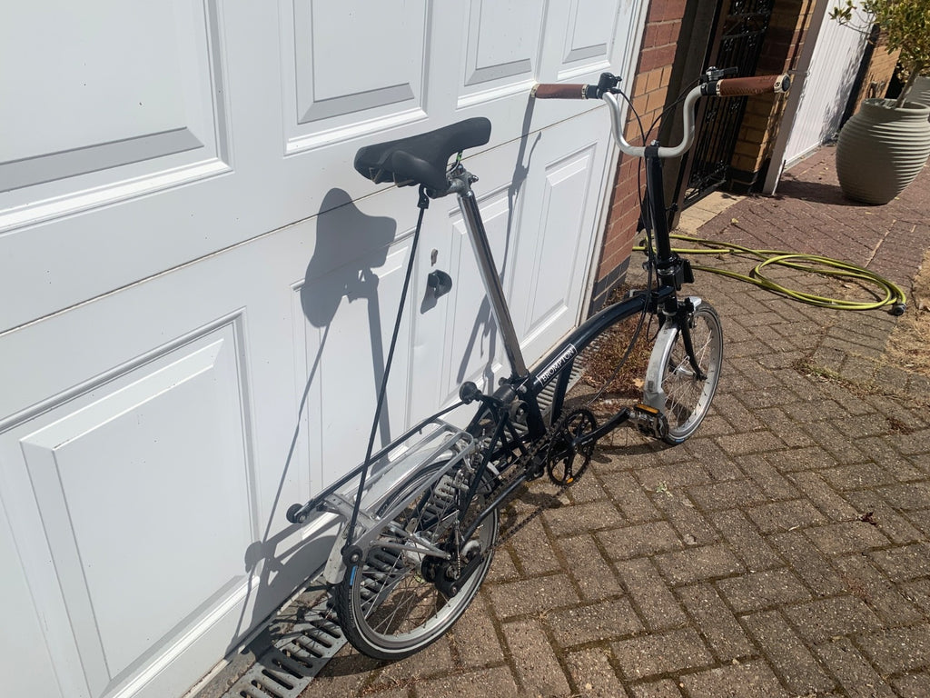 Brompton M3L Folding Bike – Classic Black – 3-Speed Sturmey Archer – Rear Rack –