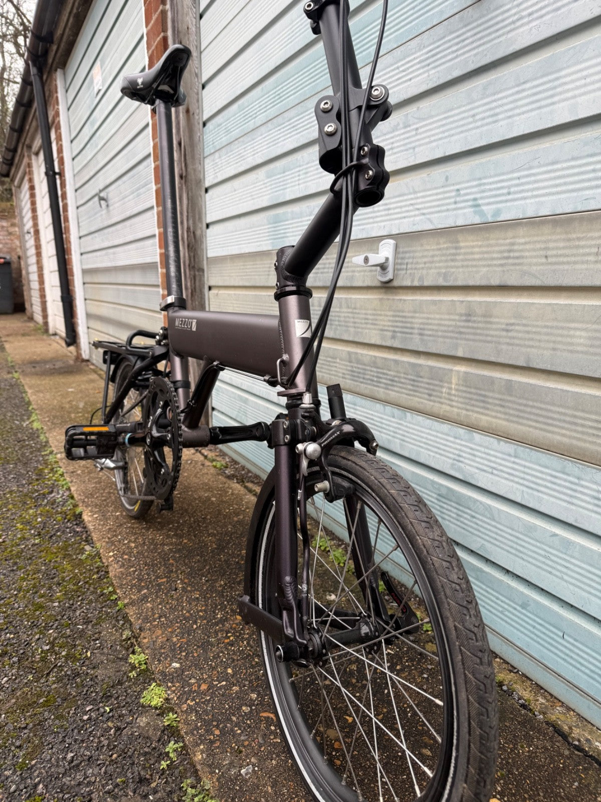 Mezzo D9 folding bike graphite grey very good original condition