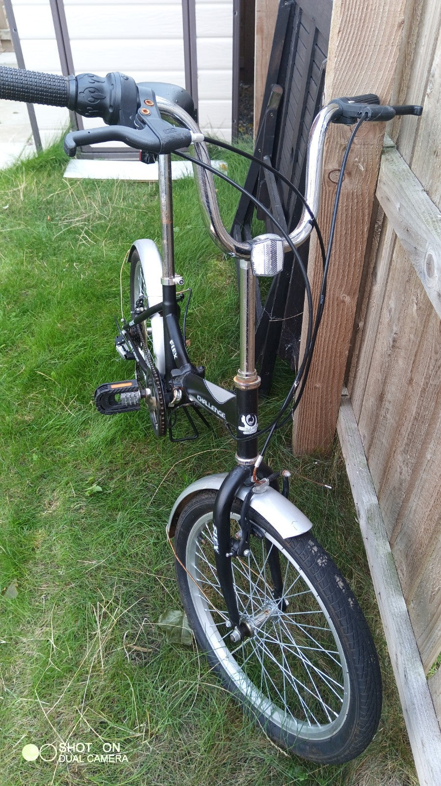Folding Bicycle, Adults size 20 inch wheels condition used. Collection only!
