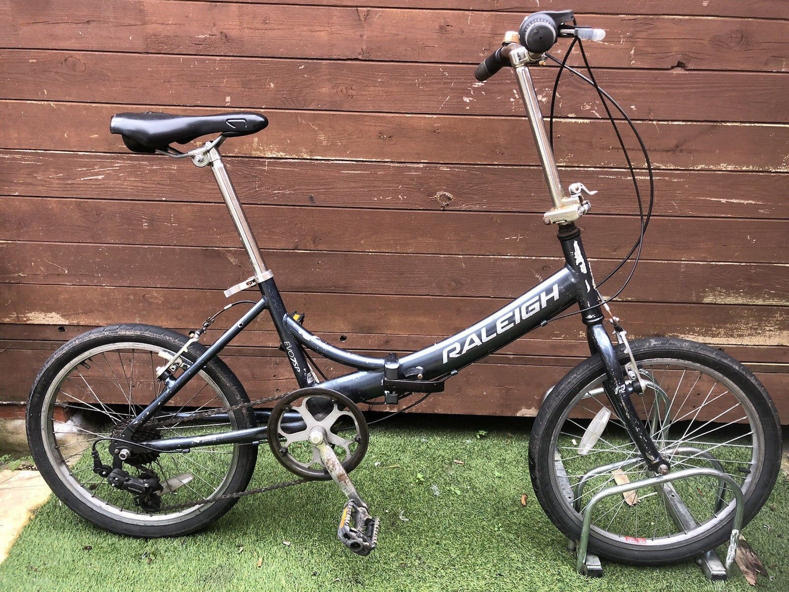 Raleigh Evo 7sp Folding Bicycle 20inch Wheels 7 Speed