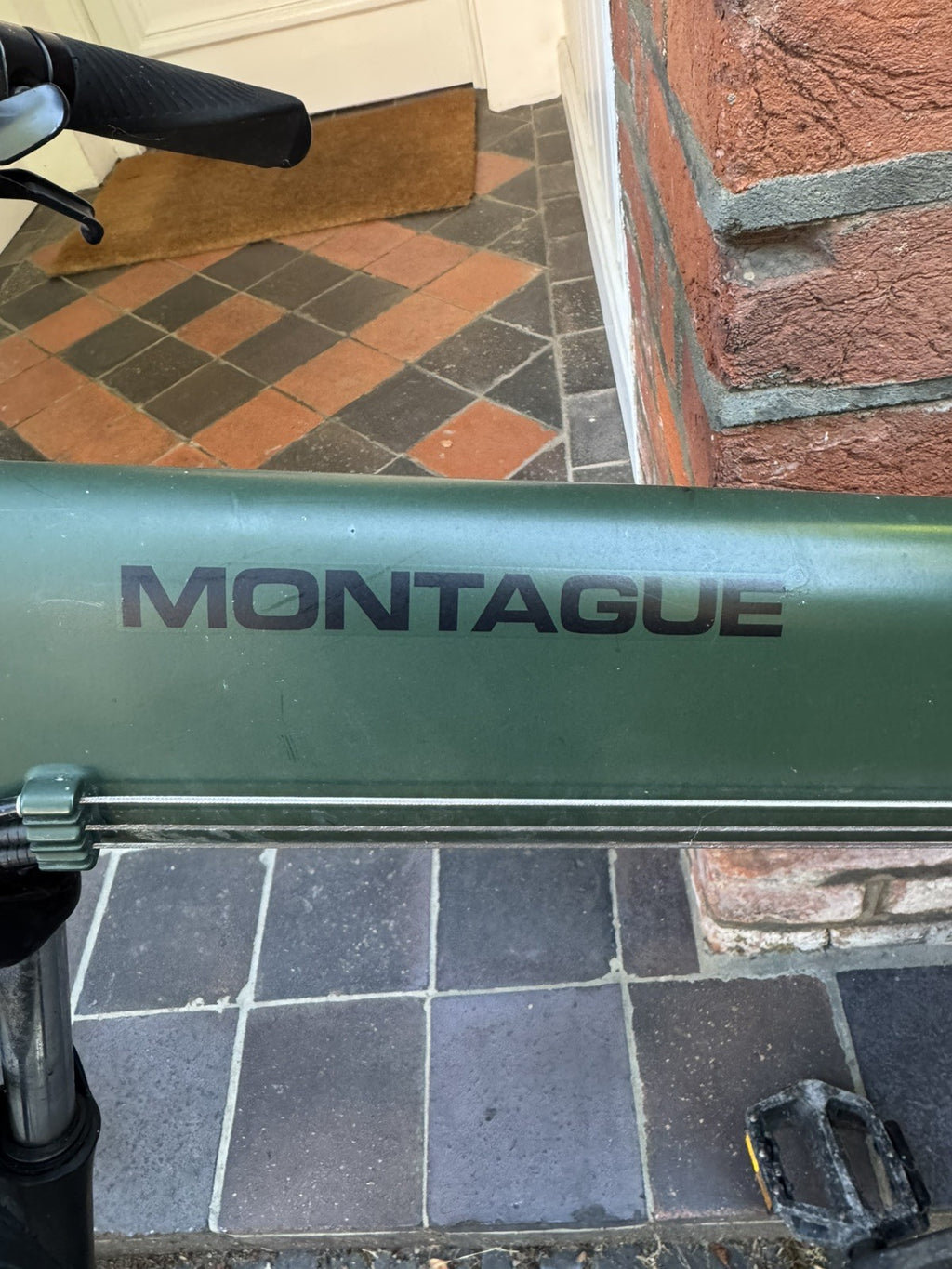 MONTAGUE FOLDING BIKE 26” WHEELS MATT GREEN