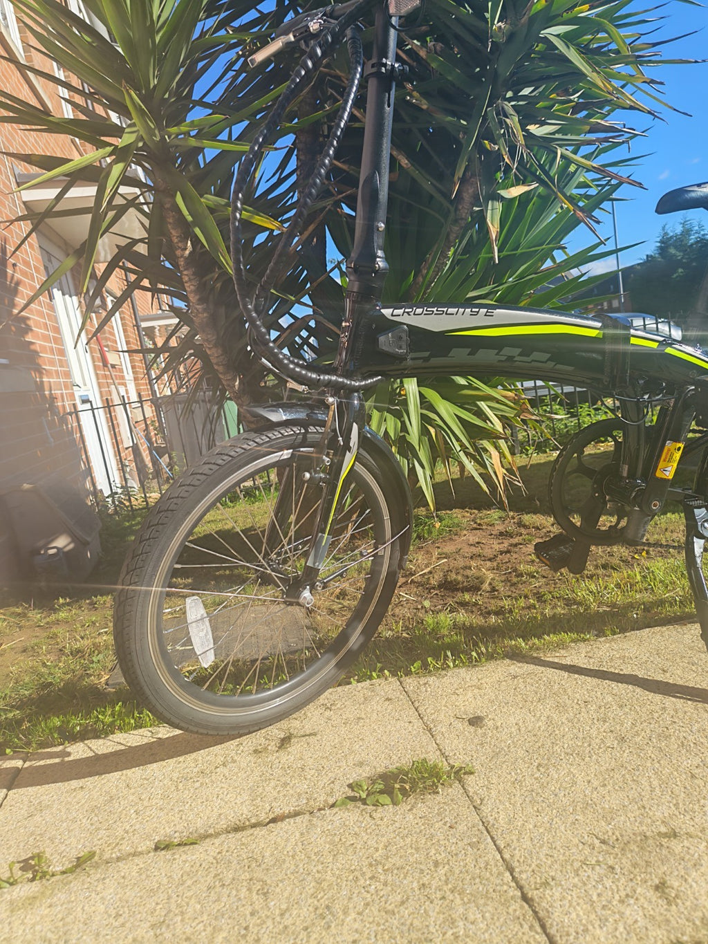Carrera Crosscity E folding bike , 20'' wheels, black/green