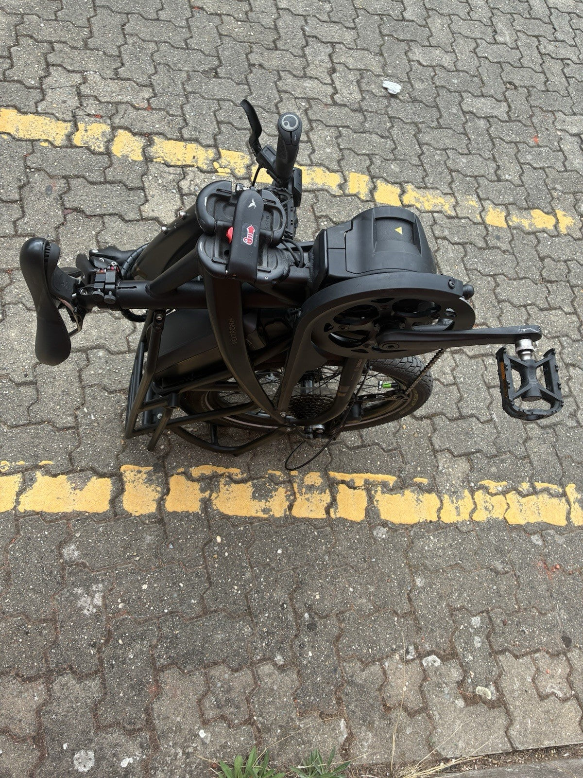 Tern Vektron folding bike
