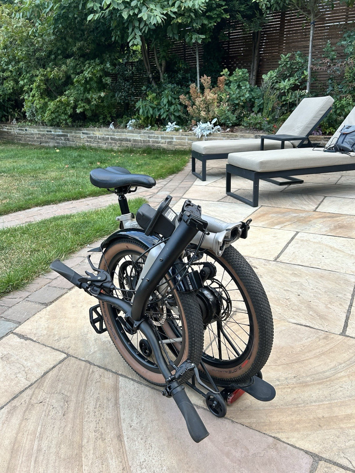 2025 Electric Brompton G Line e-motif with SuperRoll