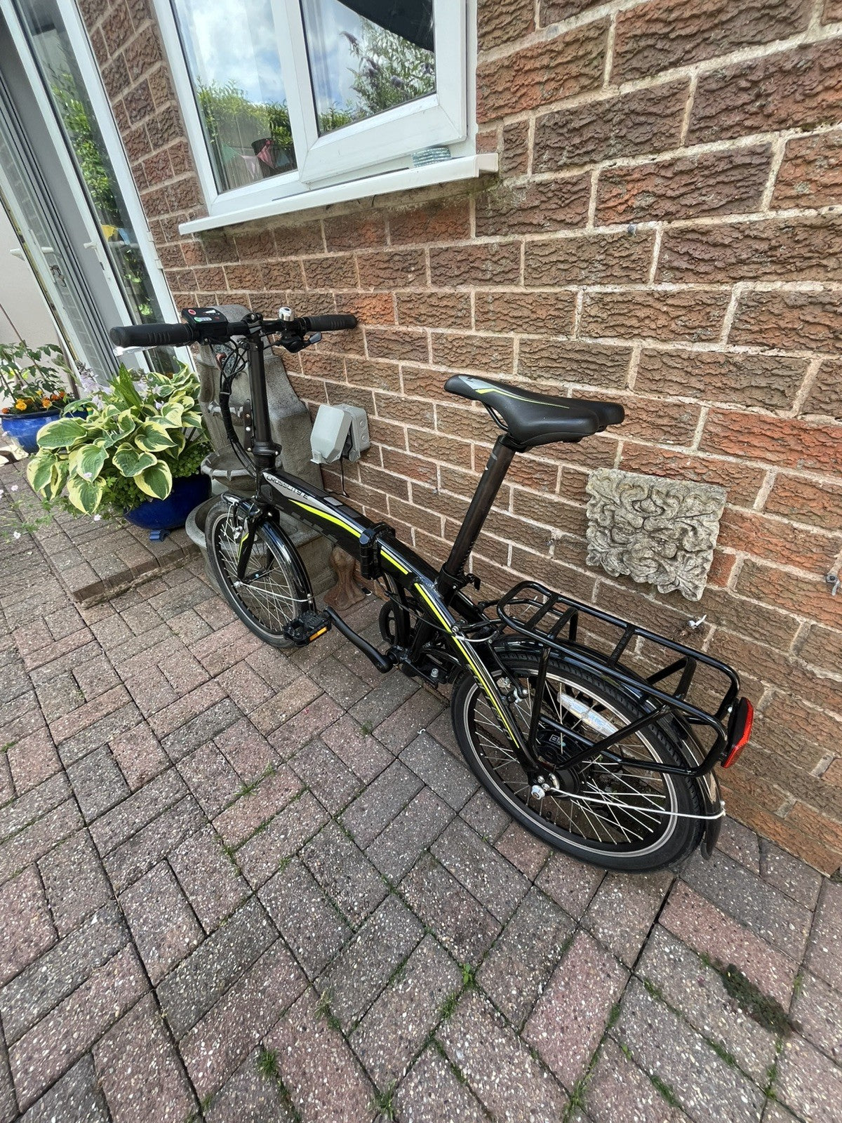 Carerra CrossCity-E Folding Bike