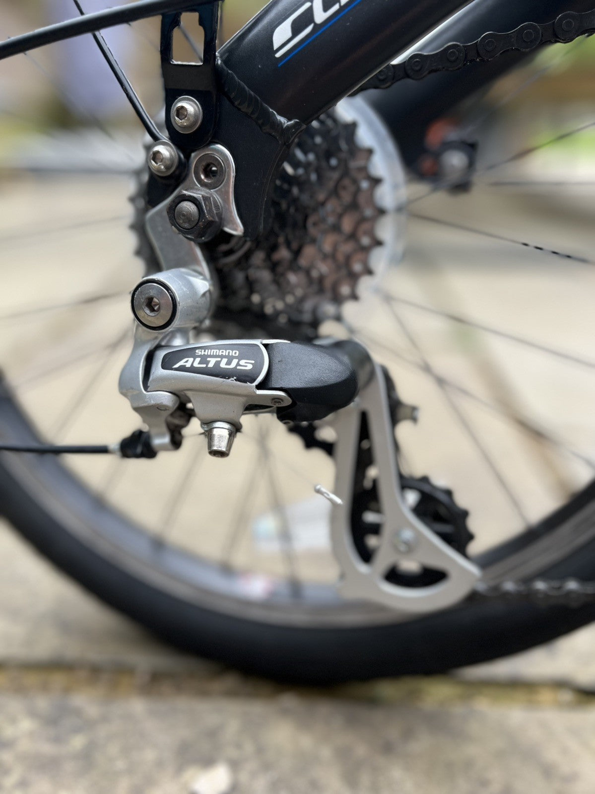 Carrera Intercity Folding bike T6 Aluminum 8-speed