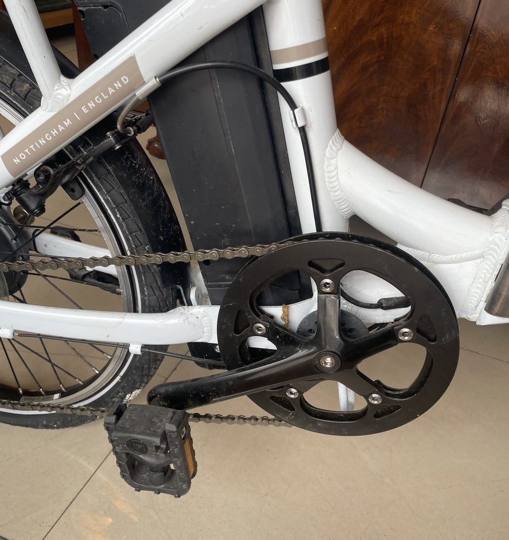 Raleigh Stow-E-Way Folding 7-Speed 20" Wheel Alloy E--Bike White Untested