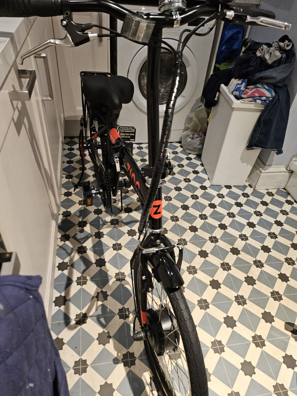 Zinc 20 Inch Wheel Size Eco Unisex 36V Folding  Bike, Black comes with charger