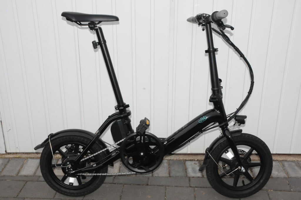 Fiido D3 Pro Folding commuter Bike. Immaculate condition with extras.