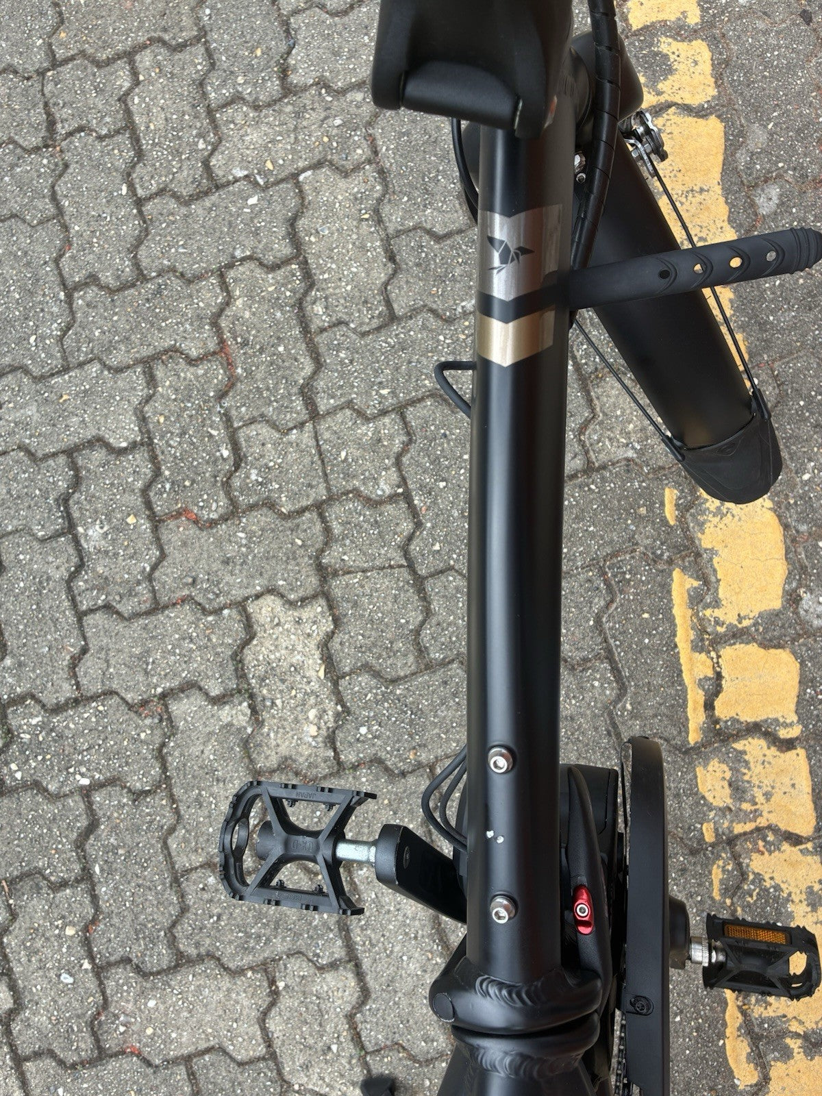 Tern Vektron folding bike