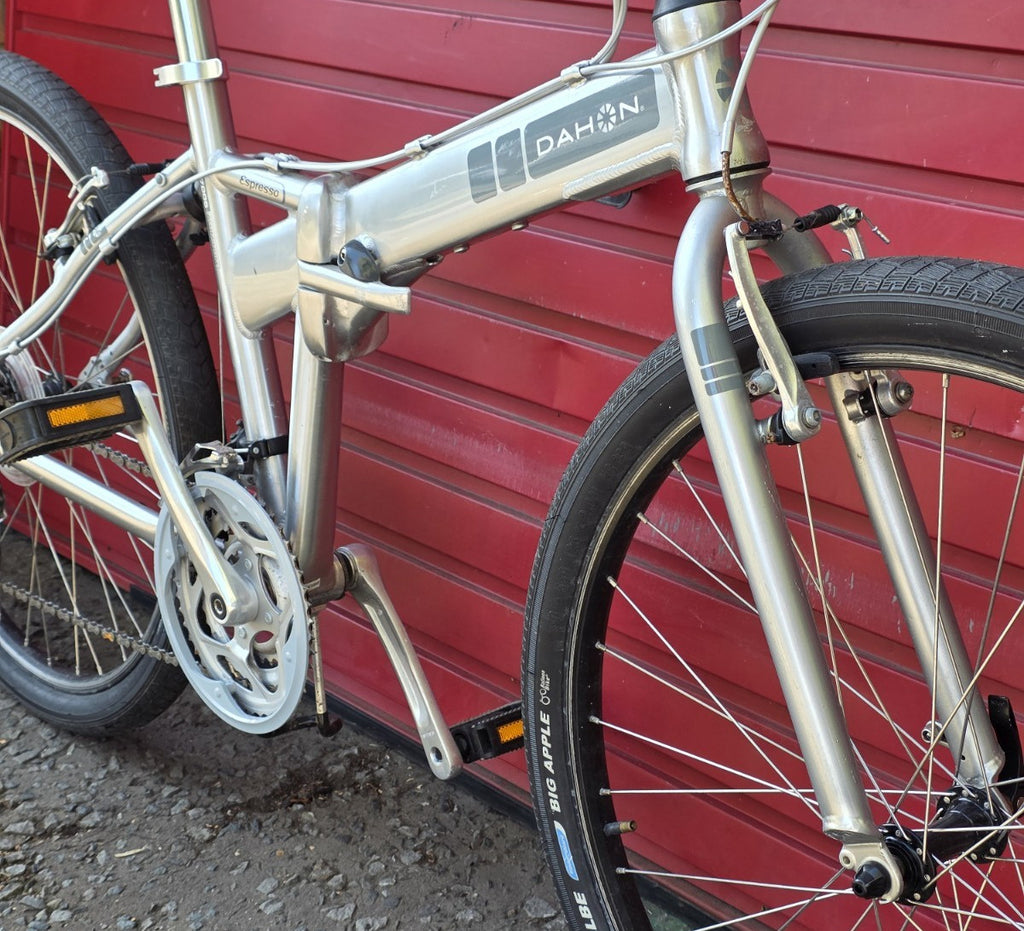 DAHON EXPRESSO FOLD UP FOLDING BIKE (42cm FRAME SIZE w/ 26" WHEELS) VG CONDITION