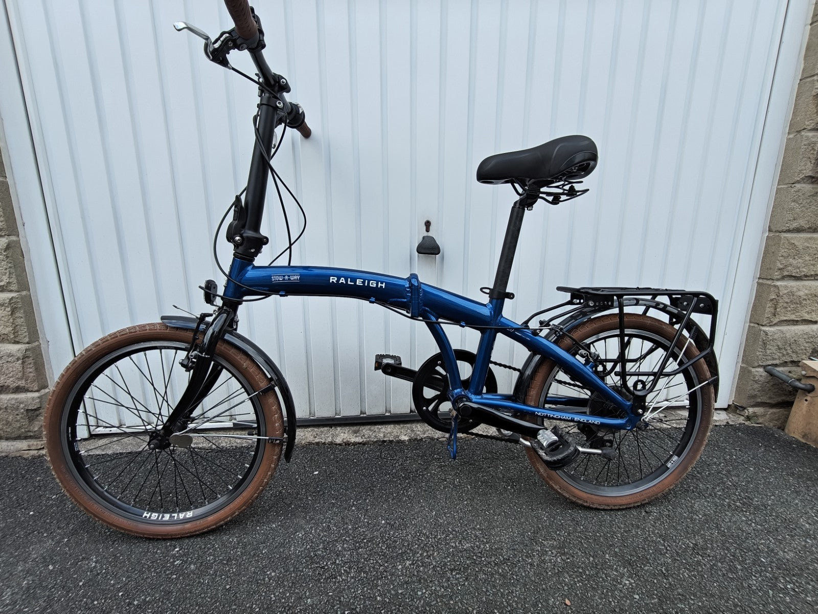 Raleigh stow-a-way Folding Bike 7 Speed