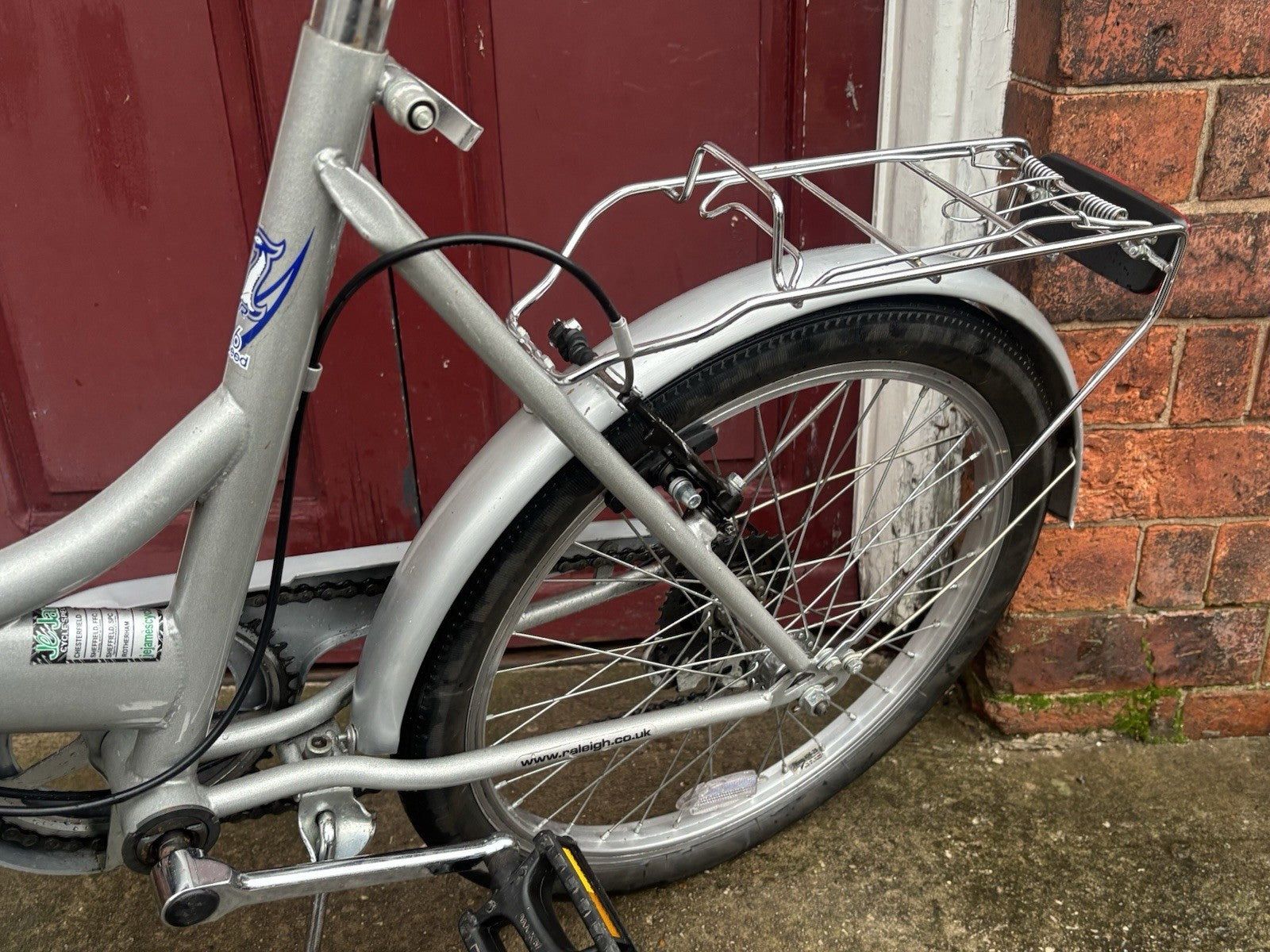 Raleigh Folding Bike 6 Speed Shimano Revishift 20” Wheels Well Maintained