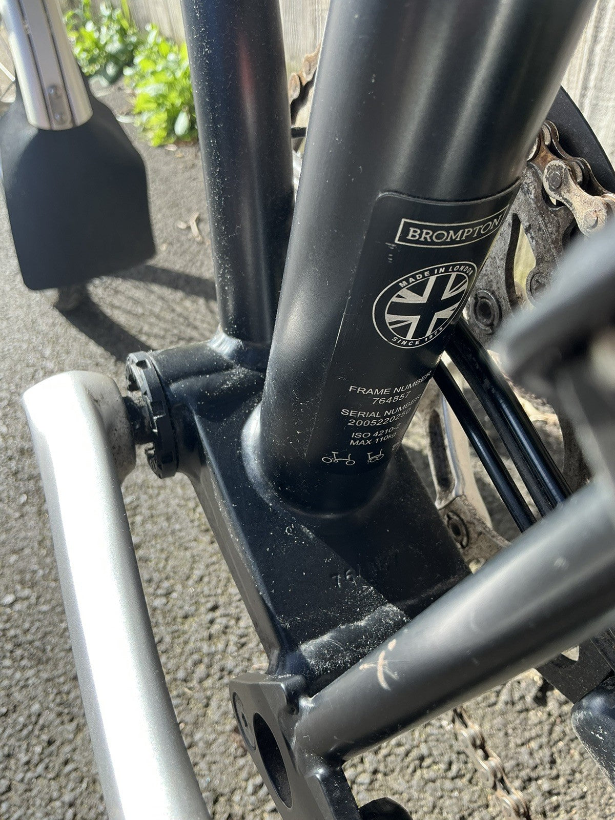 Brompton C-Line Explore 6 Speed Bike Mid (M) - Handlebar - Black