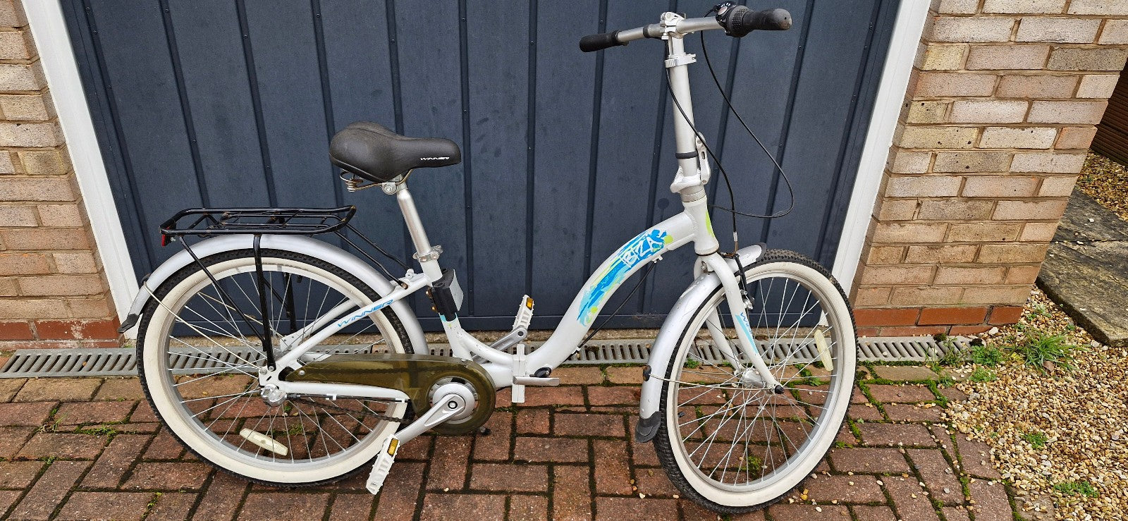 Folding city bike Ibiza, white, 24", good condition