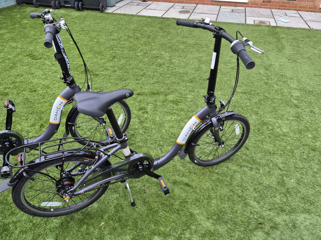 Pair Of Dahon Ciao i7 Folding Bikes (His & Hers)