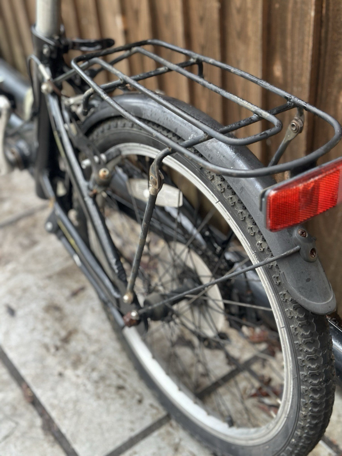 Apollo Contour Folding Bike 20inch Wheel