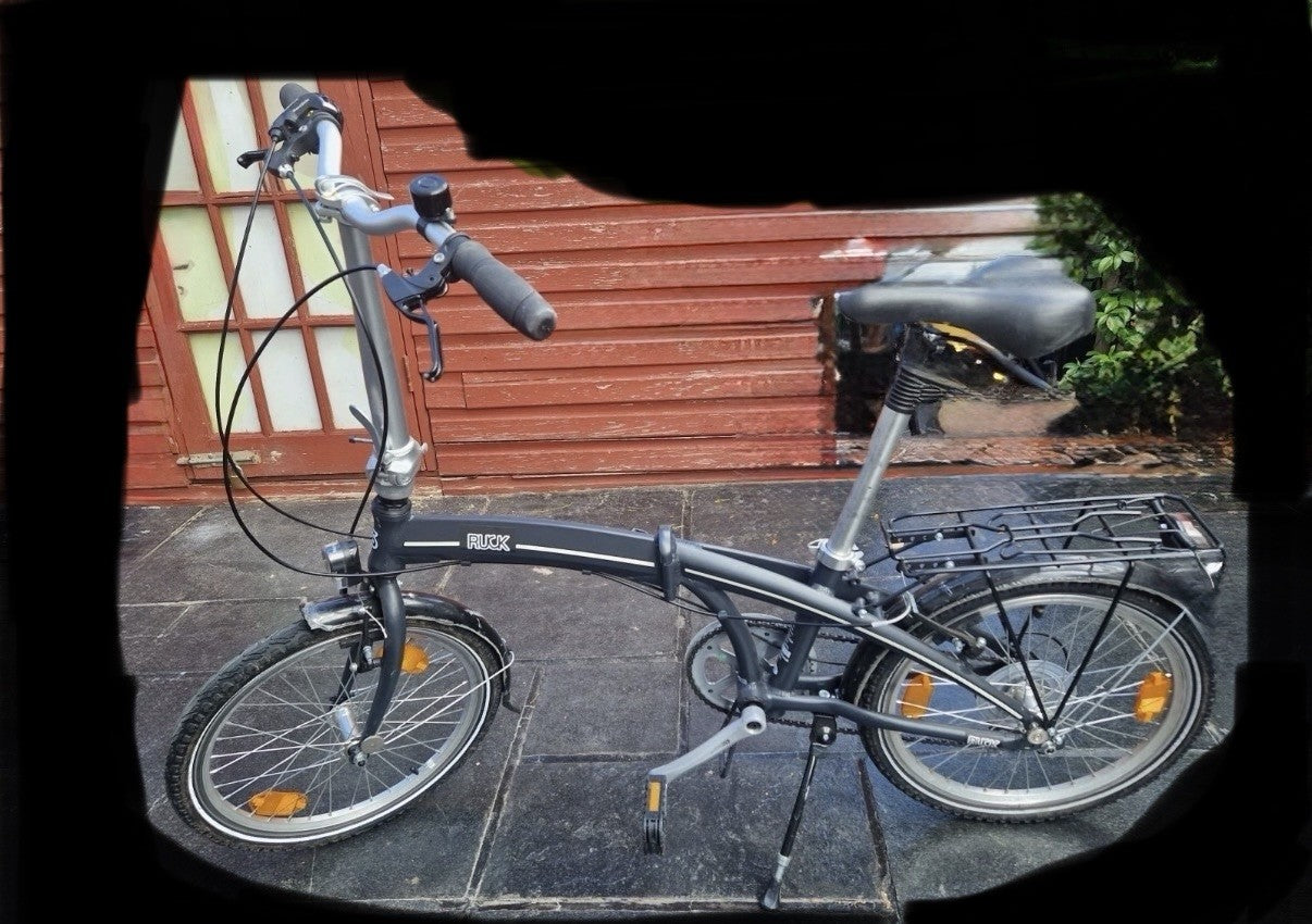 Freespirit Ruck 20-inch Folding Bike 20 Inch Wheel In Excellent Condition