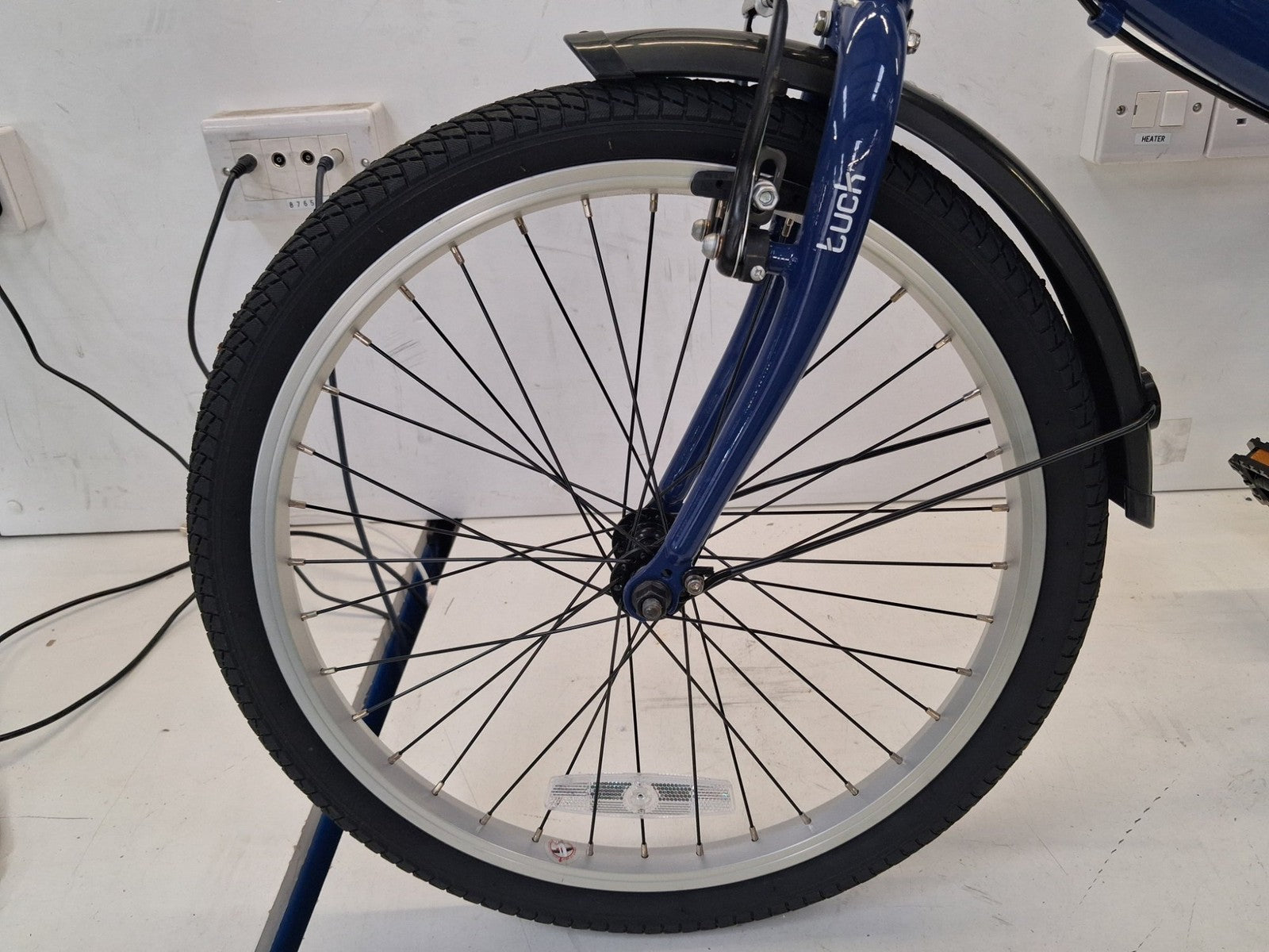 Apollo Tuck Single Speed Compact 14kg Folding Bike - Blue (Scratched/Bent)