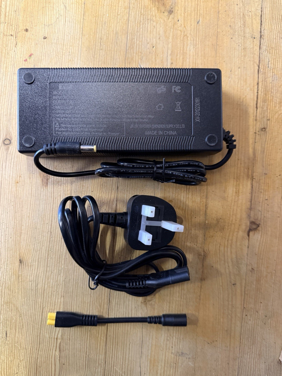 Swytch 3a Fast Charger Compatible With Air and Max Kits