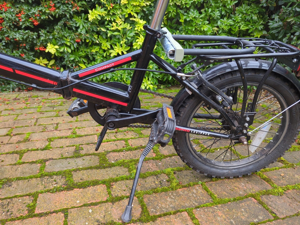 Ammaco Folding Bike 20” Wheels – Compact City Bicycle – Rear Rack – Black/Red