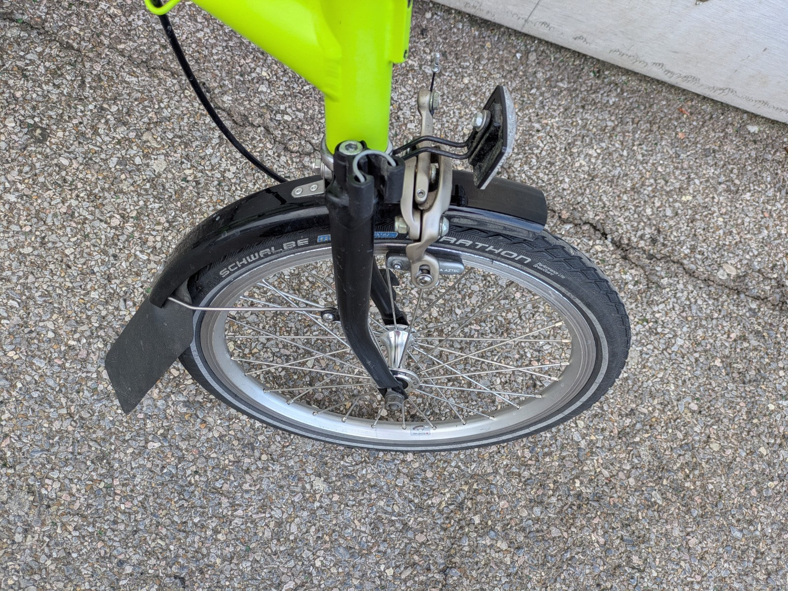 Bright Lime 6-speed Brompton - Leather Brookes Saddle - Tall Seat Post (S6L)