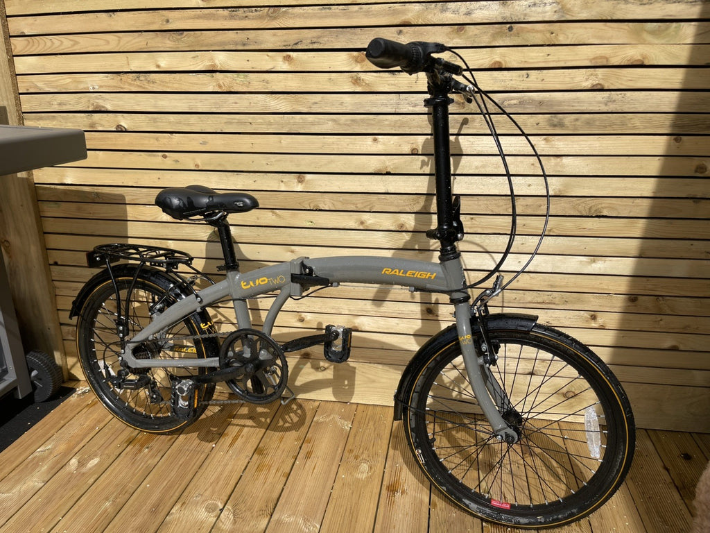 Raleigh Evo Two Folding Bike - Grey – Excellent Condition - Yellow decal